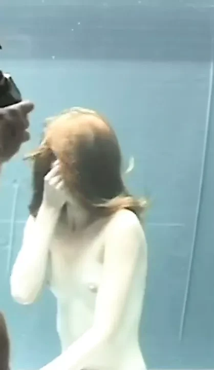 Breathhold Struggle Water Tank