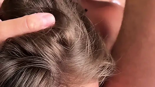 Незнакомец буквально уничтожил мою тугую киску и горло - грубый секс в гостиничном номере - RealSweetBunny