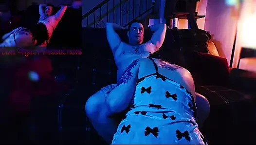 Скачу на большом белом члене моего мужа с моей тугой мокрой киской и заставляю нас обоих КОНЧИТЬ