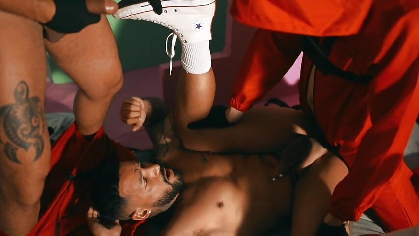 Fist Game a Squid Game Parody, Watch Jona Ortiz Hole Getting Fisted for the First Time cosplay