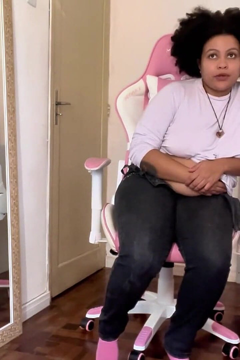 BBW Eating and P Farting While BF Is Watching and Annoying