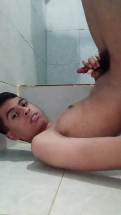Victor Tillero sub bicha vem em seu rosto para Diretor
