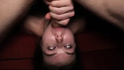 Горячую юную принцессу-студентку Алису жестко трахнул ее сумасшедшая соседка по комнате!