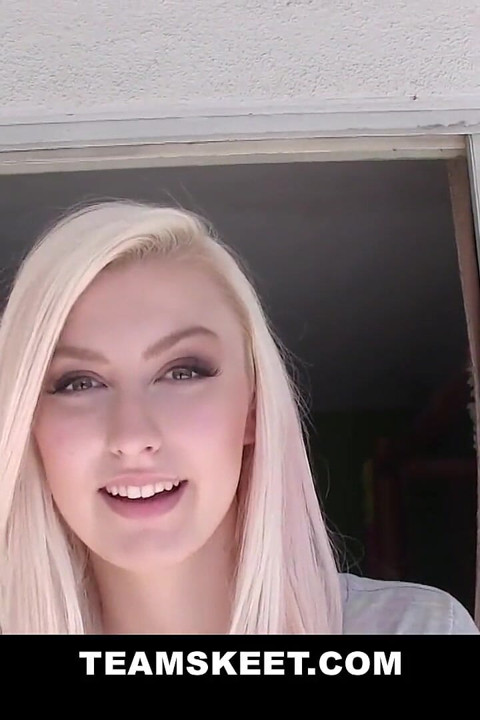 Photo shoot ends with cumshot for pretty blonde Alexa Grace