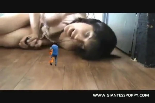 GODDESS GVRNMNTLY GIANTESS