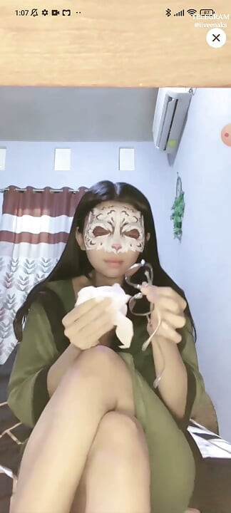 Indo Girl Big Masturbating