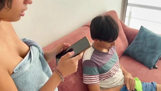 I Break My Little Stepsister's Pussy