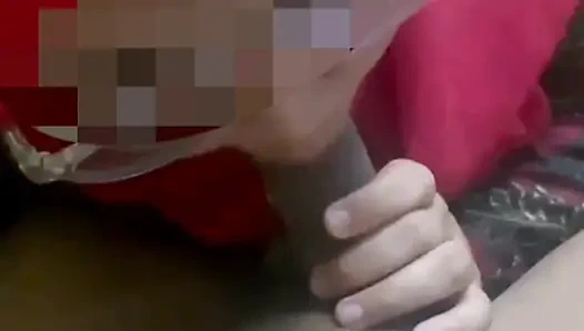 Awek Melayu делает минет