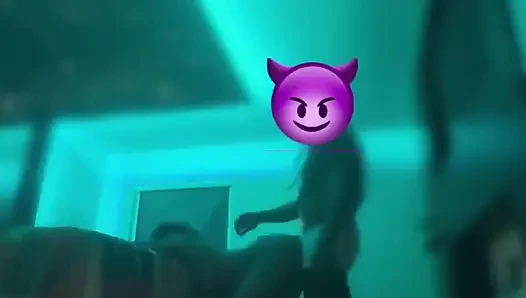 Ей Нравится Тверкать Перед Трахом