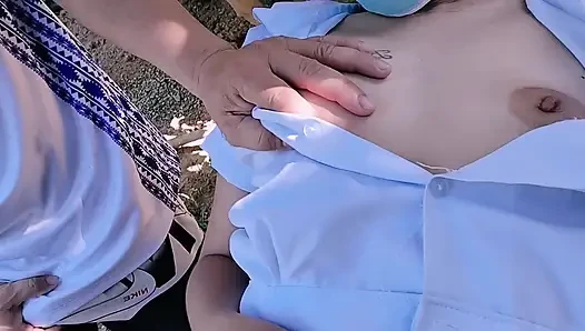 DEVIRGINIZED SEORANG PENUMPANG SISWI OLEH SOPIR TRIKE ORANG ASING