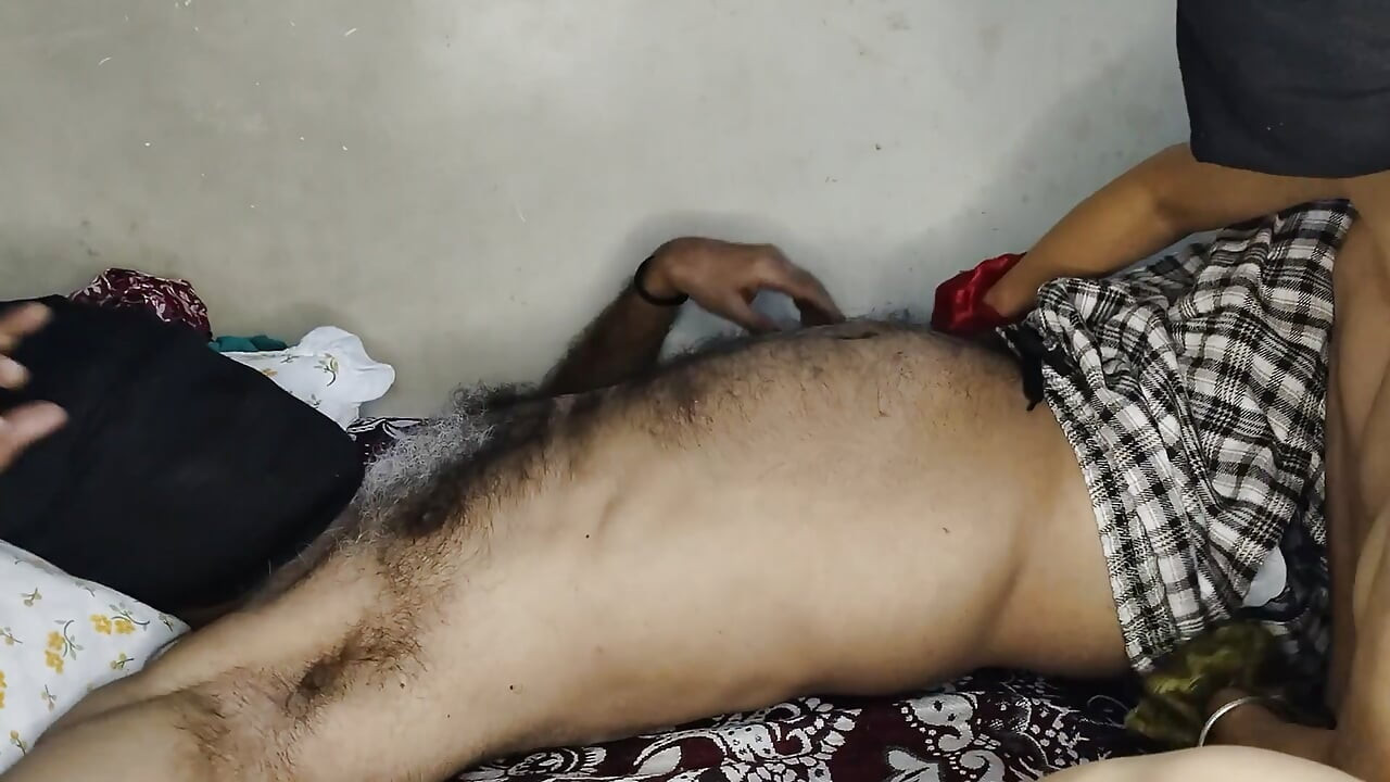 اتصل والد زوجته بالأخت الجديدة وأخرج ماء الكس