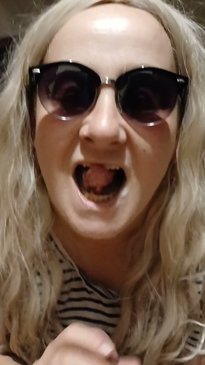Blonde | Clip 2
