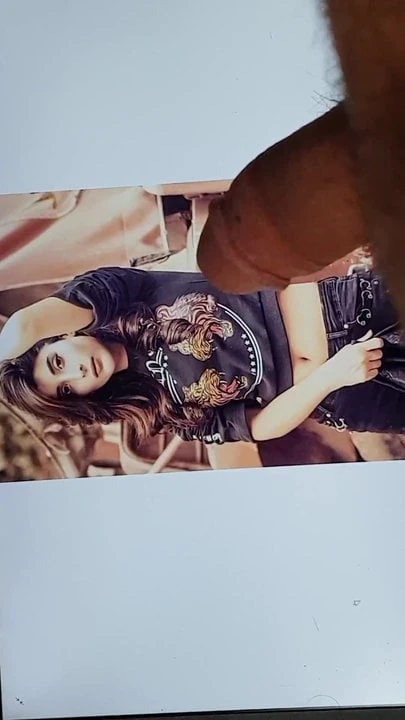 Cum tribute to Urwa Hocane (Pakistani Actress)