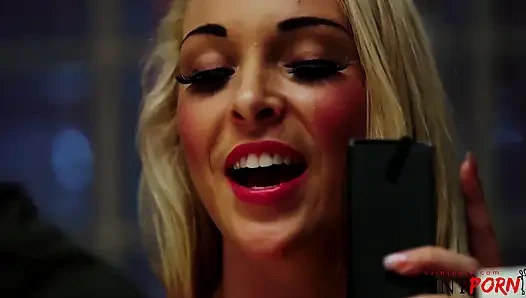 Victoria Summers Ist Die Ideale Hausfrau