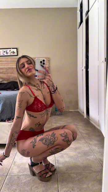 Naa this is my first video I'm curious what you say 🙈