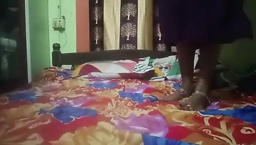 Adik tiri lagi asik ngocok abang tirinya