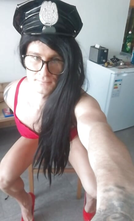 Mikael crossdresser masturbation