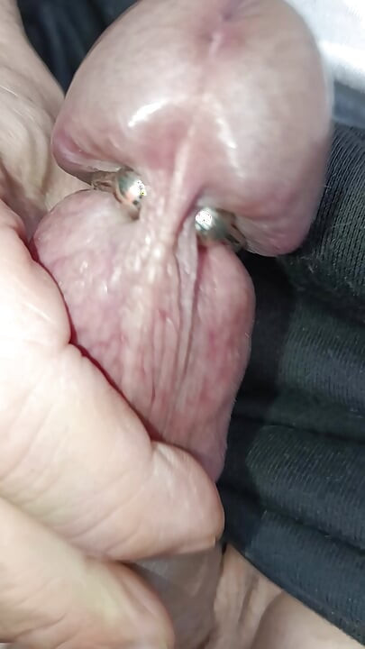 Dilf has a very pissed cock