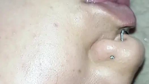 CREAMPIE FÜR EINE SPERMA-DURSTIGE SCHLAMPE