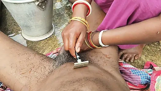 Indian desi wife Ne Bal kata hai