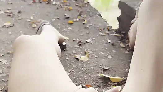 Gadis Kolombia Masturbasi Di Depan Umum Di Jalan