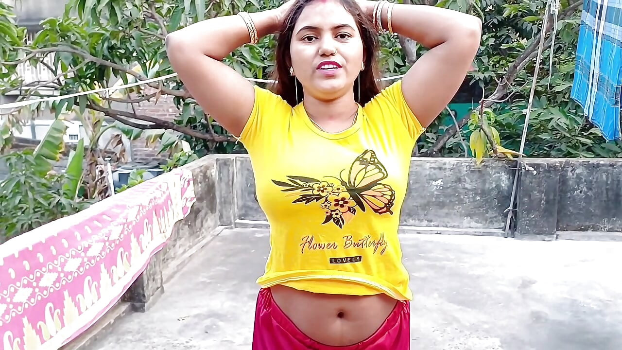 Xxx Marathi Maid Busty girl comes out of the bathroom naked after a prank by her stepbrother