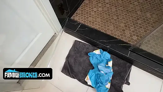 Busty Stepmom Sophia Locke Gets Caught Sniffing Stepson's Clothes On The Washer