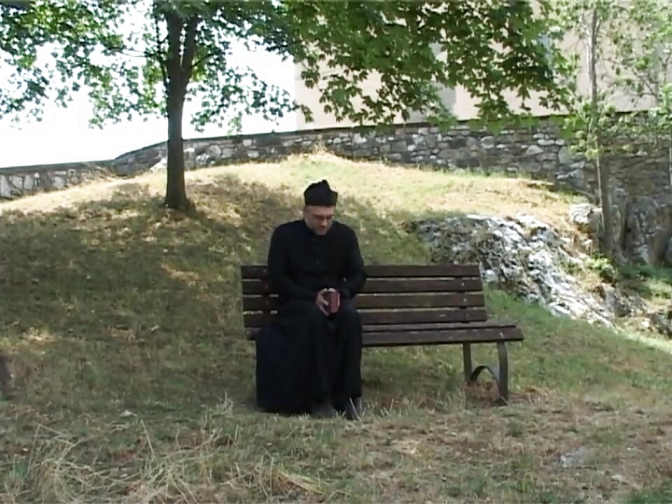 Pulă mare suge în grădină