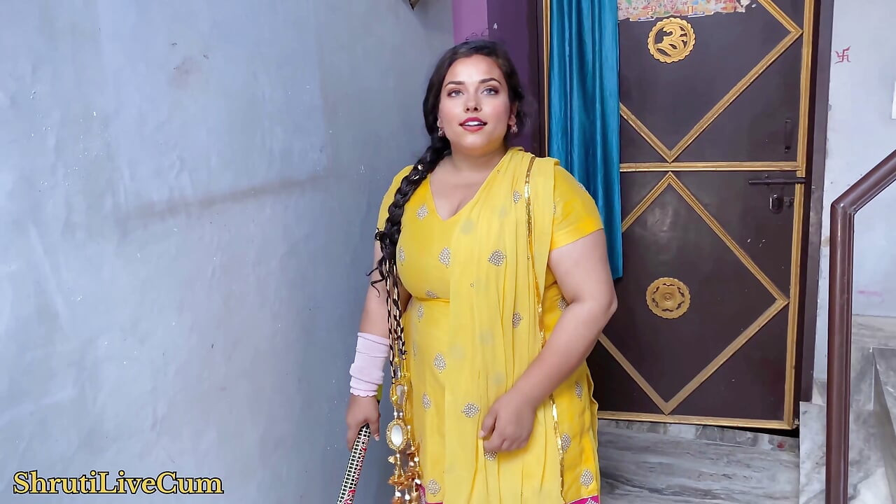 Mój Devar Ji ma dobre poczucie mojego tyłka, więc podczas gdy jesteśmy w kwarantannie Desi Village Nowy żonaty Bhabhi seks w hindi audio