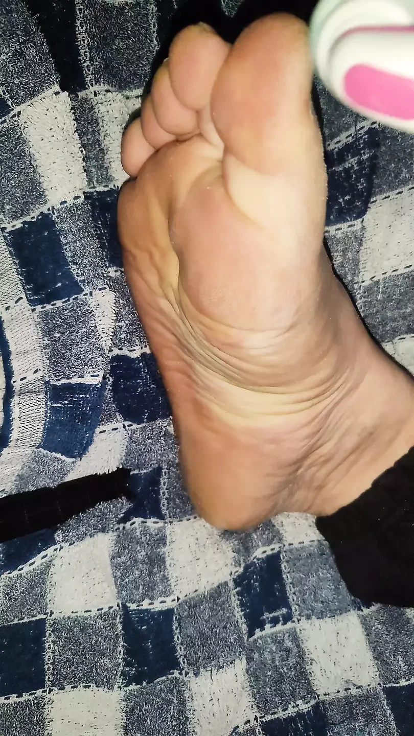 home pedicure with Scholl Asmr electric file