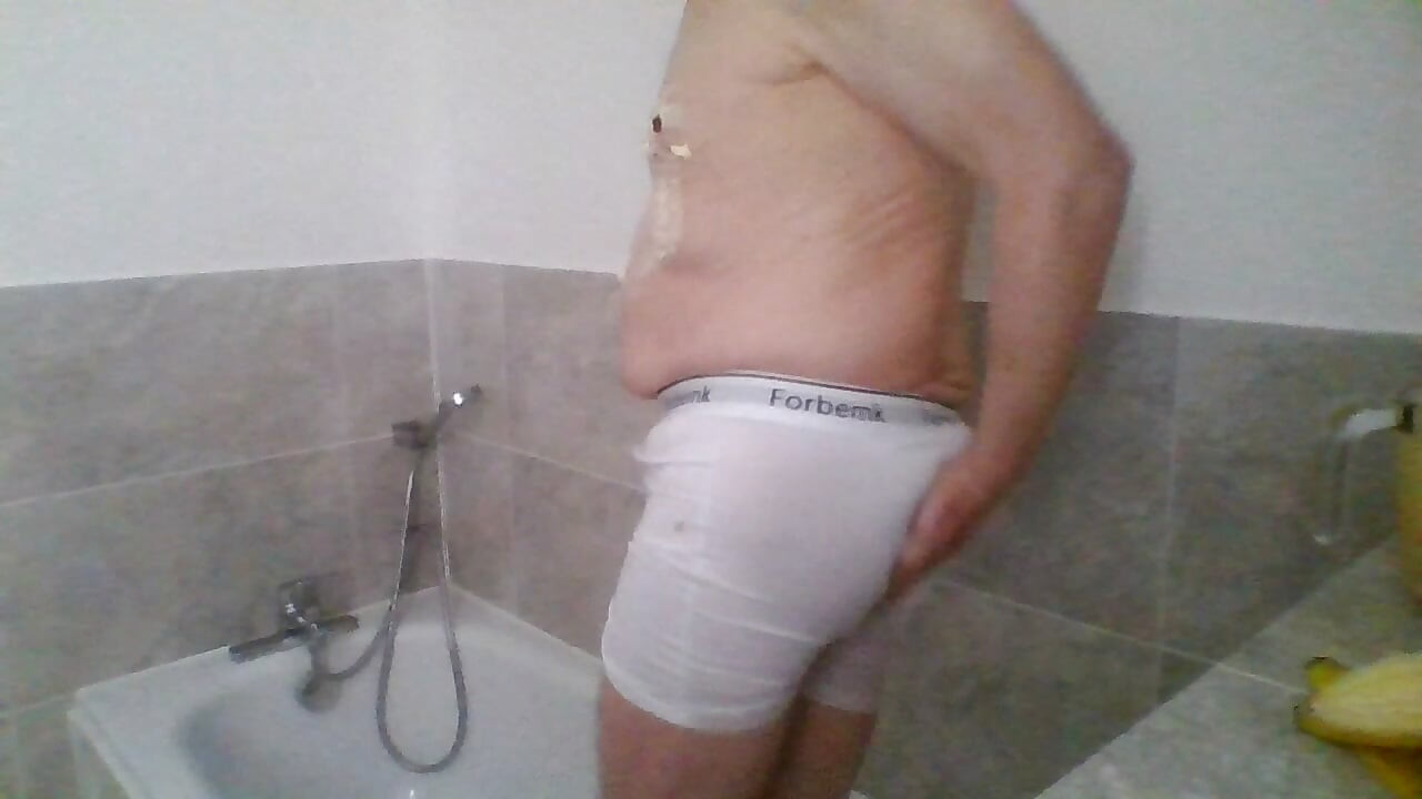 Messy piss and food wank