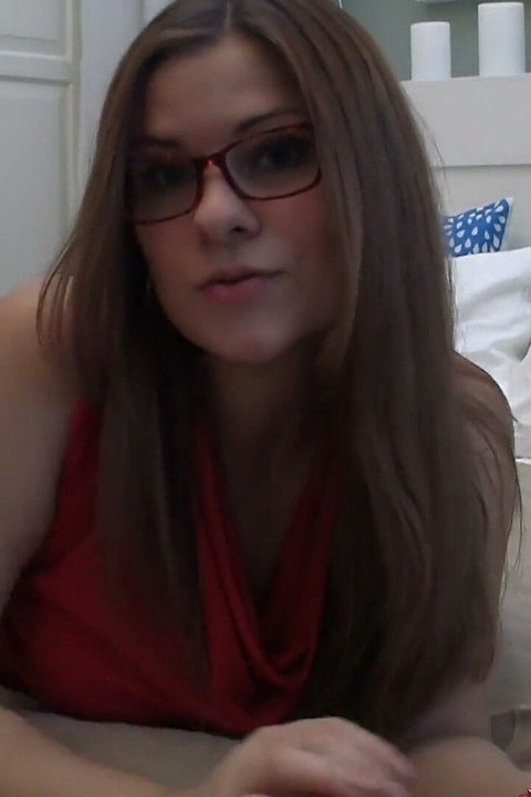 Look at these great tits of ellis on webcam