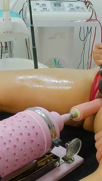 Stepmom orgasming in private massage session | Clip 2