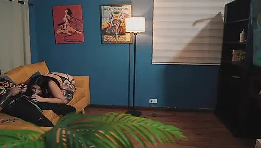 This Gothic Girl Wants My Cock While Im Playing