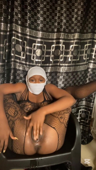 All hail the creamy pussy that got me wanting for more | Clip 1