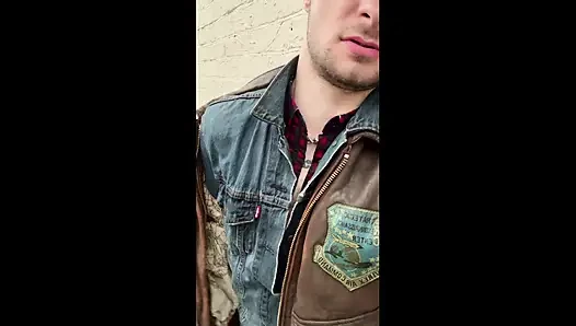 Kinkysirius Enjoy Rain Shower in Brown Vintage Leather Bomber and Levis Jeans Outfit