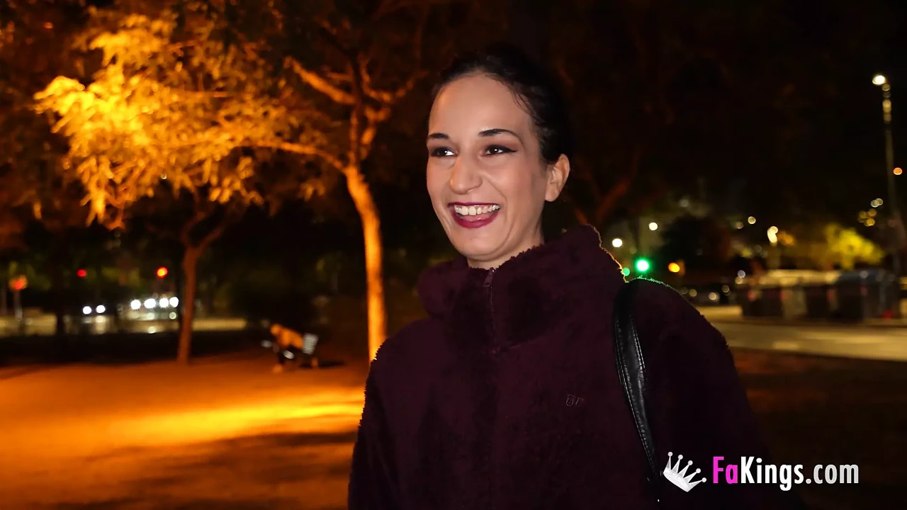 Rebeka Rock教一个小男孩一个屁股熟女能做什么