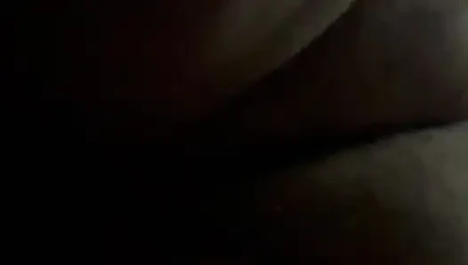 İri güzel evli kadın sikiliyor