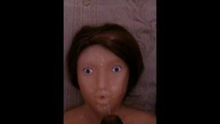Секс-кукла, видео 7 - трахнутая в рот Nicola