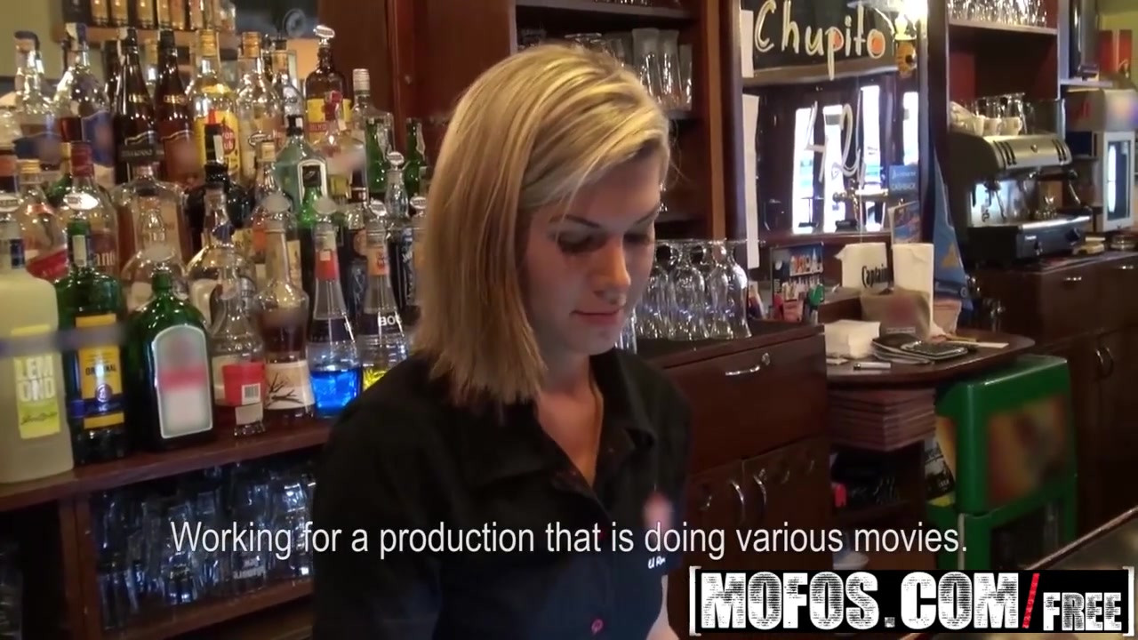 Publickピックアップ-リアーナ・サミュエル-バーメイドが産まれた-mofos