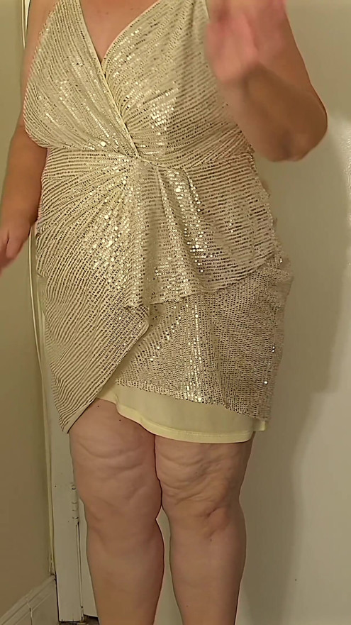 Hot Compilation of Big Fat Ass Hijab Woman in Dresses and High Heels Flashing Boobs, Wide Open Asshole, Belly and Thick Legs