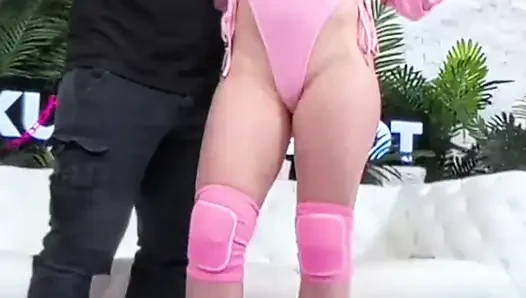 Nade Nasty ve Maddie Wren sert zevki tamamen edepsiz bir kaosa dönüştürüyor!