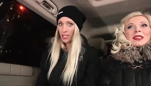 Blondine Hart Gefickt Im Fickbus