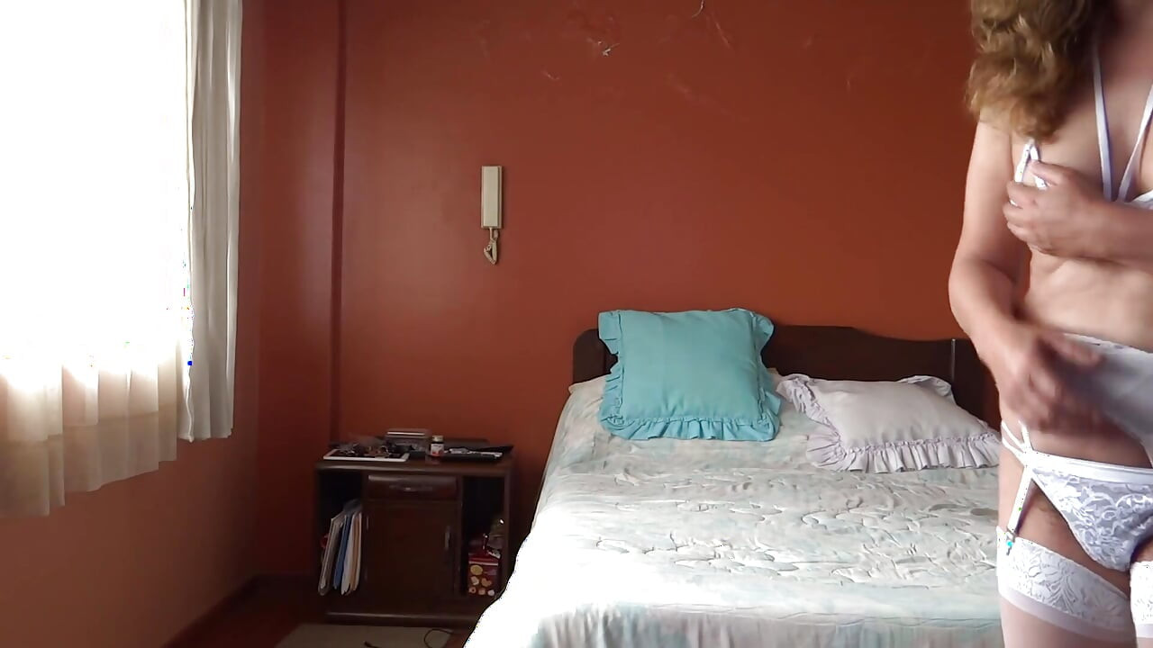 My wife masturbating watching porn on TV, she needs to fuck, she wants cock