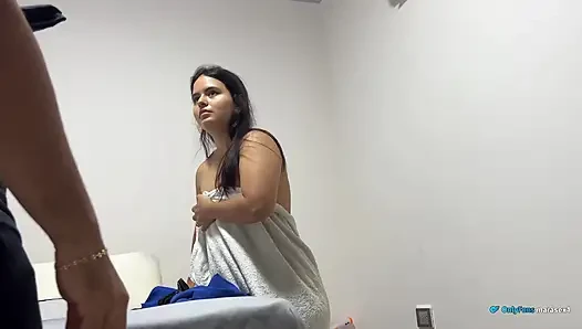 Lütfen Popoya Olmasın!! Büyük Bir MILF, Yozlaşmış Bir Polisle Prezervatifsiz Seks Yapıyor