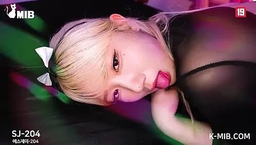 korean sexy bunny got invited to sex wonderland