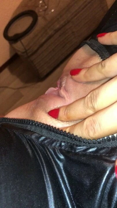 Sexy pussy licking of my kinky wife