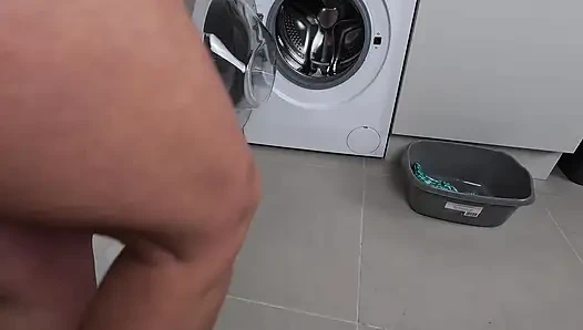 Застряла В Стиральной Машине И Пришлось Писать В Трусиках