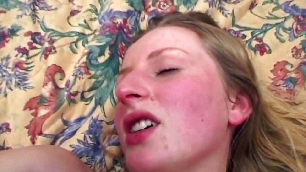 Ahegao Blonde Dripping From Deep Fingering Fuck