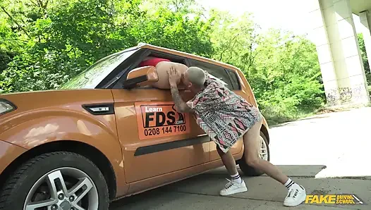 Fake Driving School - две руки на эрекцию да на дороге